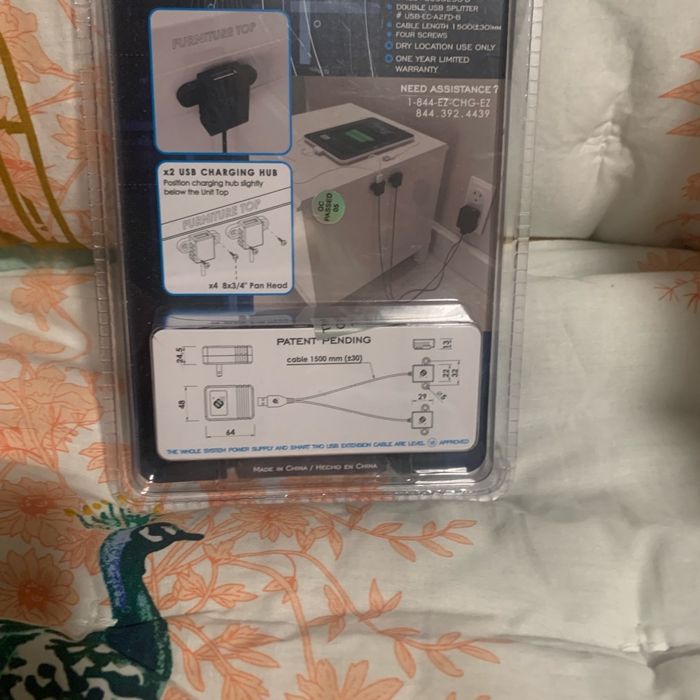 2-Port USB Charger - Picture 2 of 2
